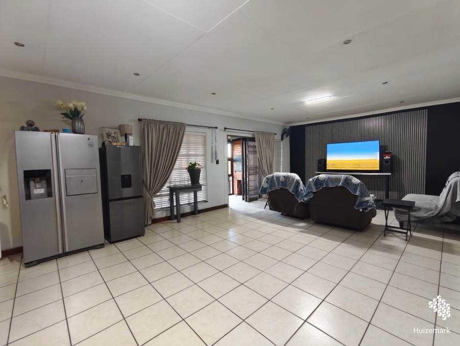 3 Bedroom Property for Sale in Vaalpark Free State